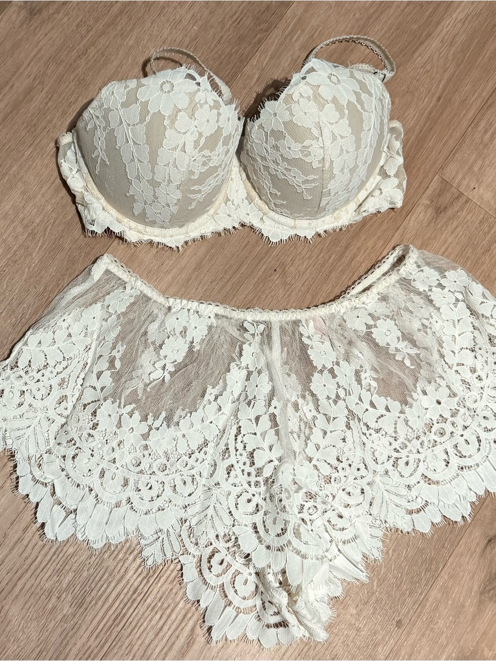 Victoria's Secret Ivory Lace Bridal Set